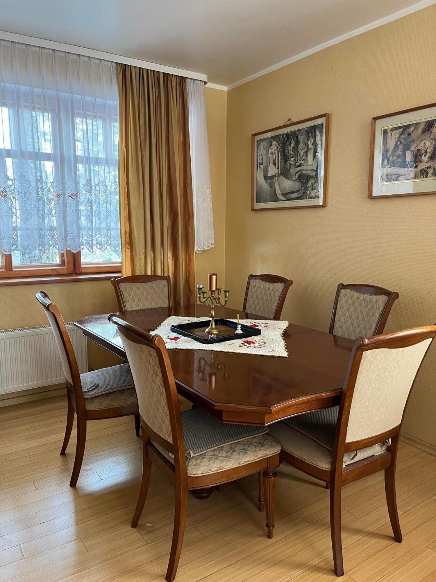 Vabaduse Guesthouse Narva-Jõesuu Exteriör bild
