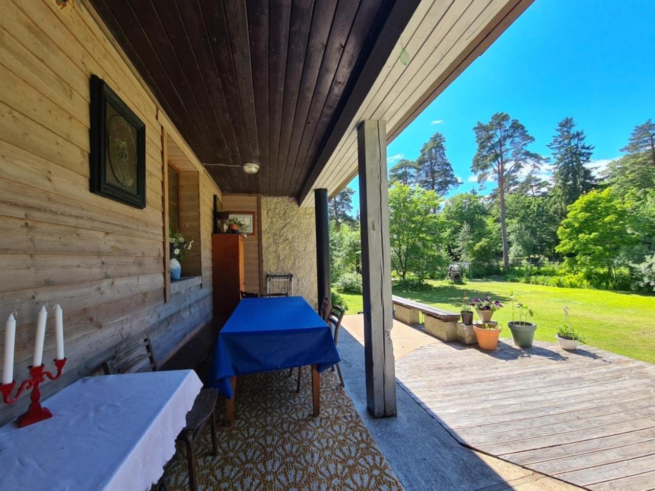 Vabaduse Guesthouse Narva-Jõesuu Exteriör bild