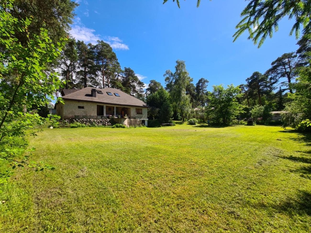Vabaduse Guesthouse Narva-Jõesuu Exteriör bild