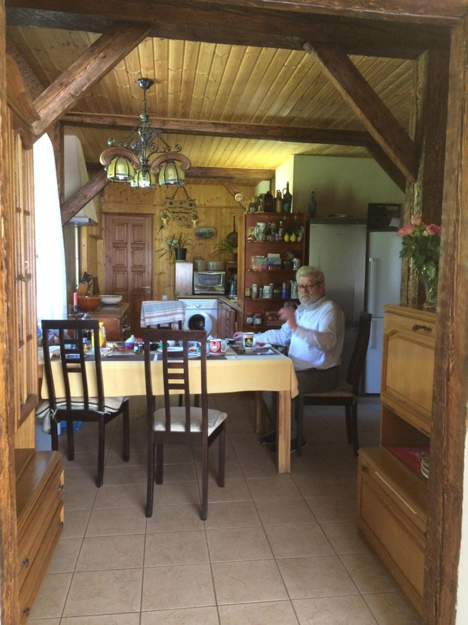 Vabaduse Guesthouse Narva-Jõesuu Exteriör bild