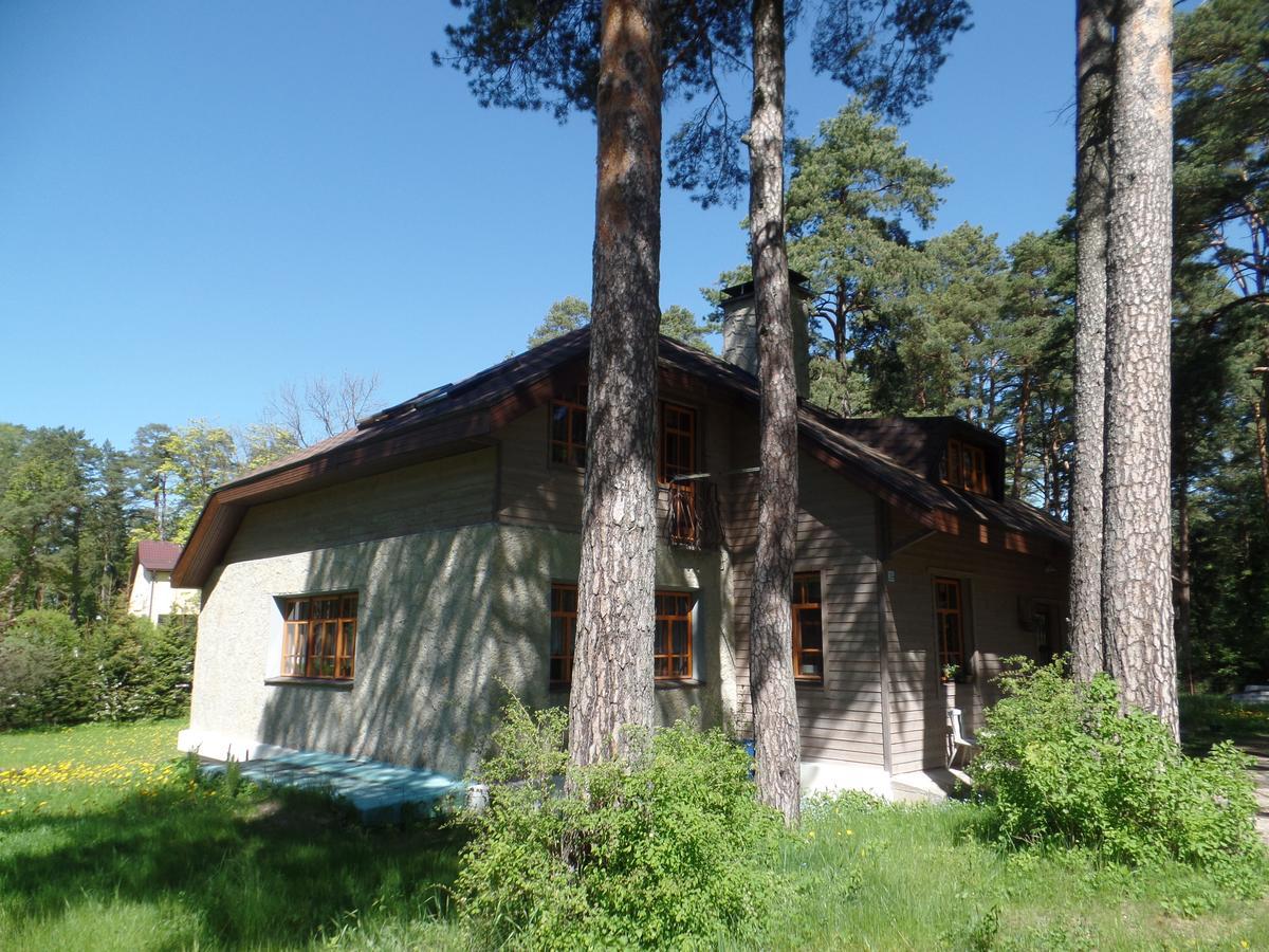 Vabaduse Guesthouse Narva-Jõesuu Exteriör bild